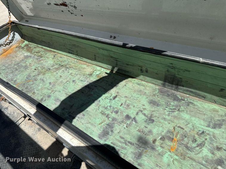 image for item DV2621 2013 International 7400 bucket truck