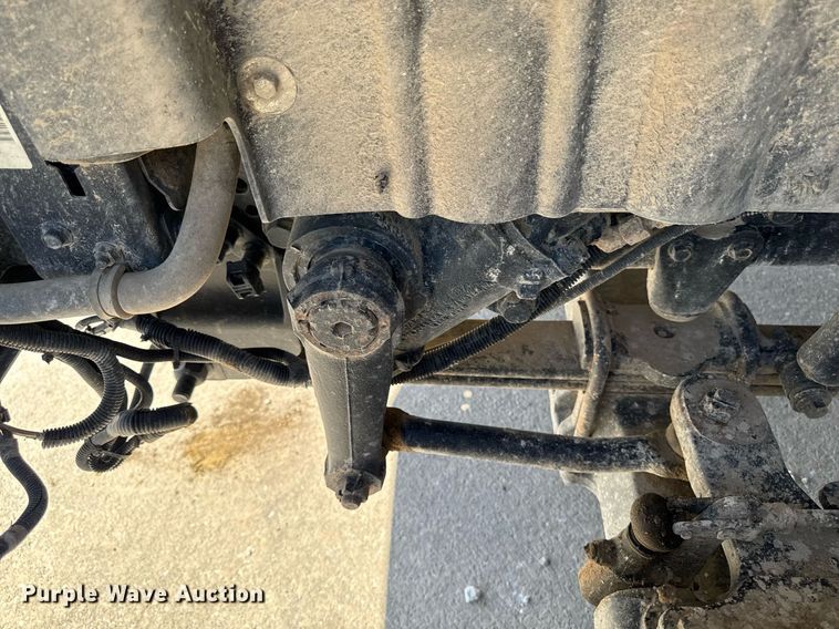 image for item DV2621 2013 International 7400 bucket truck