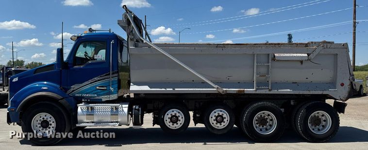 image for item DV2626 2018 Kenworth T880 dump truck