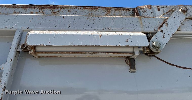 image for item DV2626 2018 Kenworth T880 dump truck