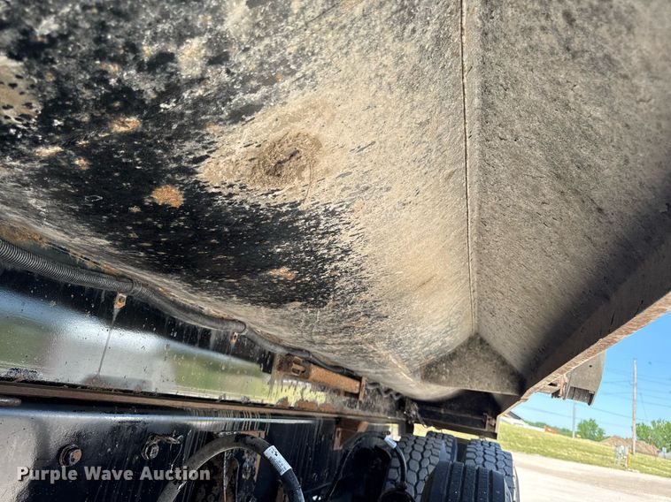 image for item DV2626 2018 Kenworth T880 dump truck