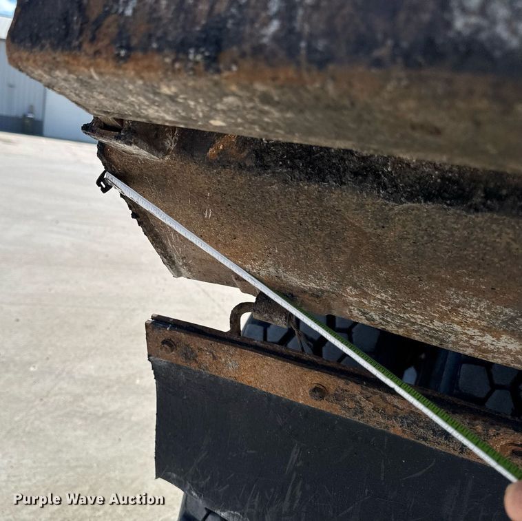 image for item DV2626 2018 Kenworth T880 dump truck