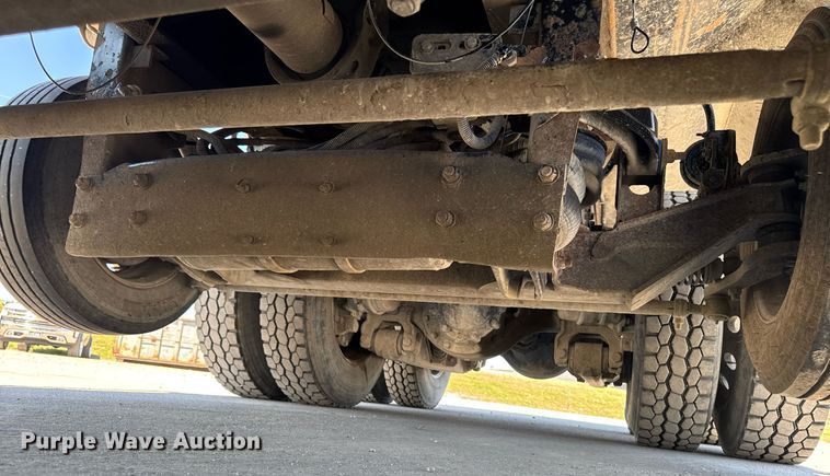 image for item DV2626 2018 Kenworth T880 dump truck