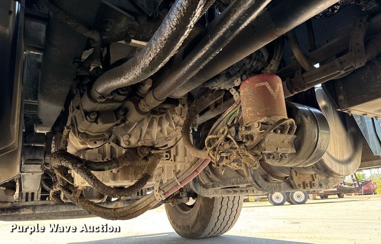 image for item DV2626 2018 Kenworth T880 dump truck