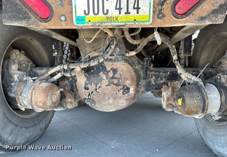 image for item DV2626 2018 Kenworth T880 dump truck