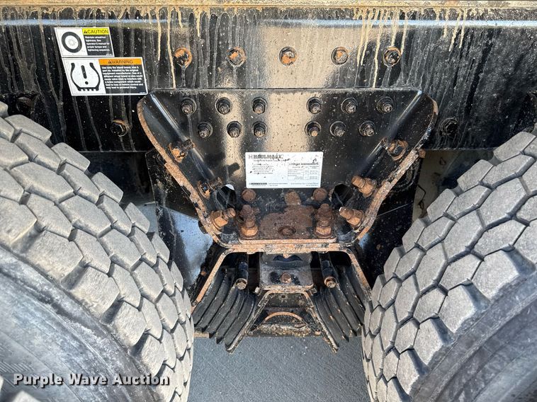 image for item DV2626 2018 Kenworth T880 dump truck