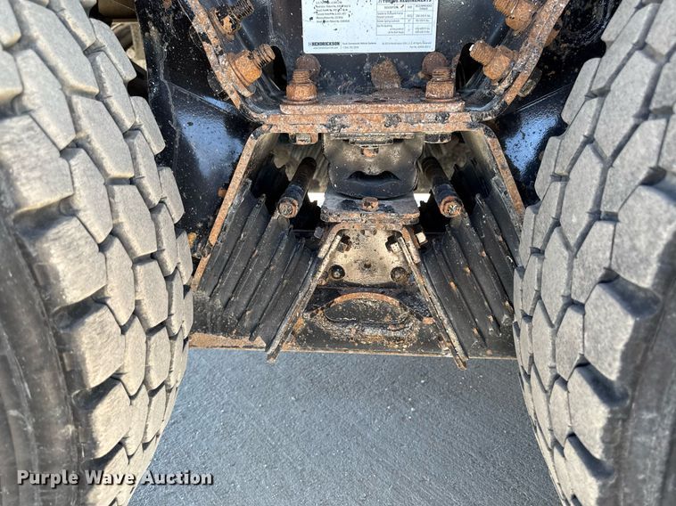 image for item DV2626 2018 Kenworth T880 dump truck