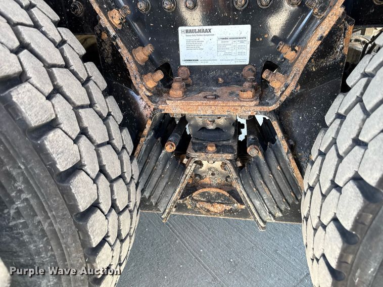 image for item DV2626 2018 Kenworth T880 dump truck