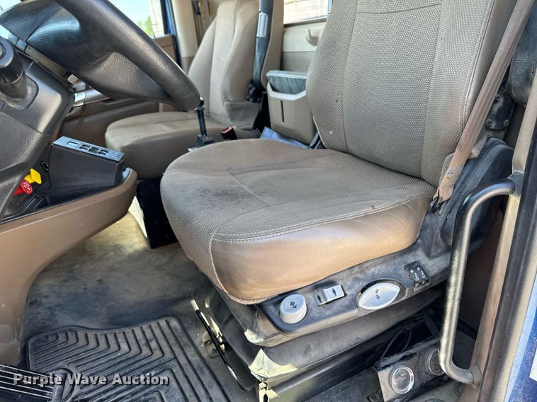 image for item DV2626 2018 Kenworth T880 dump truck