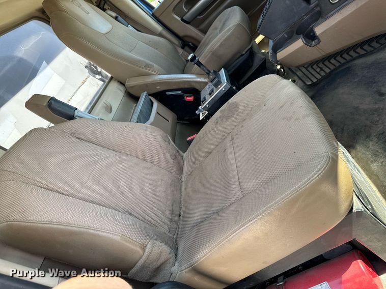 image for item DV2626 2018 Kenworth T880 dump truck