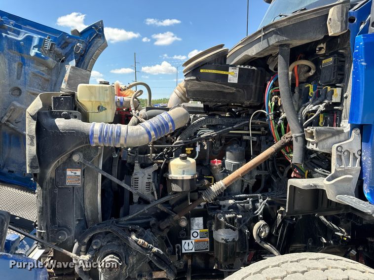 image for item DV2626 2018 Kenworth T880 dump truck