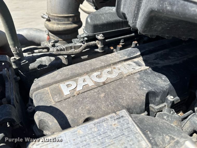 image for item DV2626 2018 Kenworth T880 dump truck