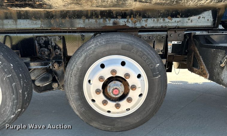 image for item DV2626 2018 Kenworth T880 dump truck