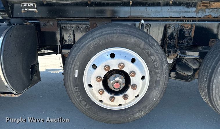 image for item DV2626 2018 Kenworth T880 dump truck