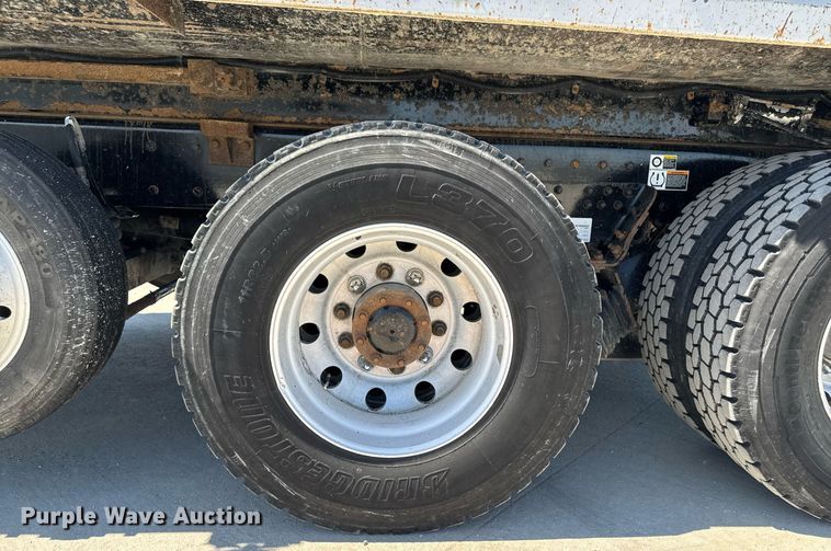 image for item DV2626 2018 Kenworth T880 dump truck