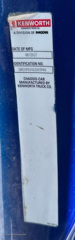 image for item DV2626 2018 Kenworth T880 dump truck