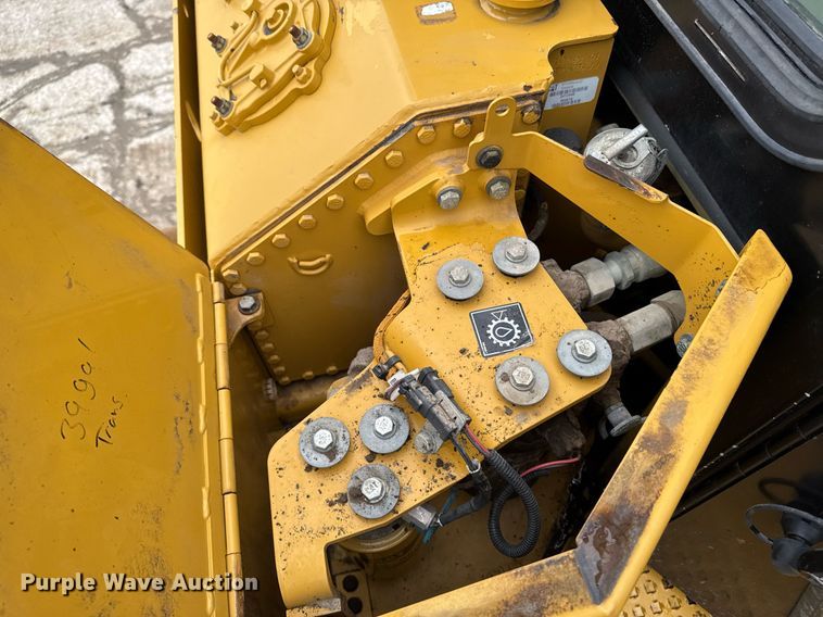 image for item DV2653 2012 Caterpillar D8T LGP dozer