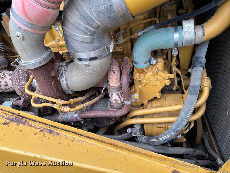 image for item DV2653 2012 Caterpillar D8T LGP dozer