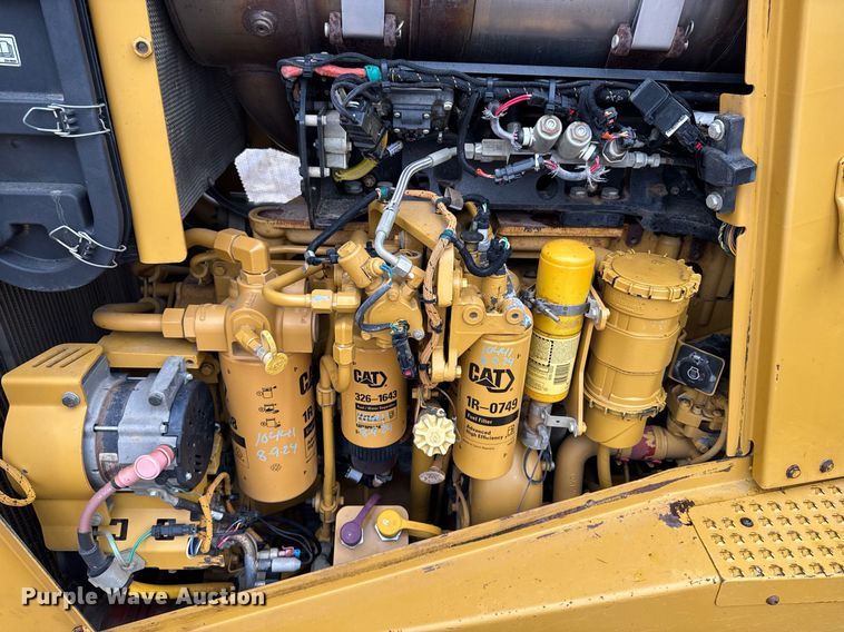 image for item DV2653 2012 Caterpillar D8T LGP dozer