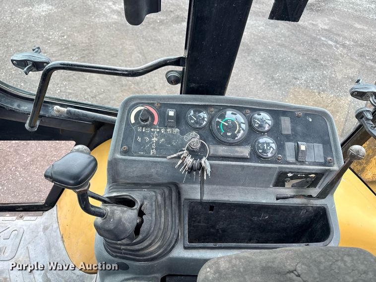 image for item DV2654 1998 Caterpillar 416C backhoe