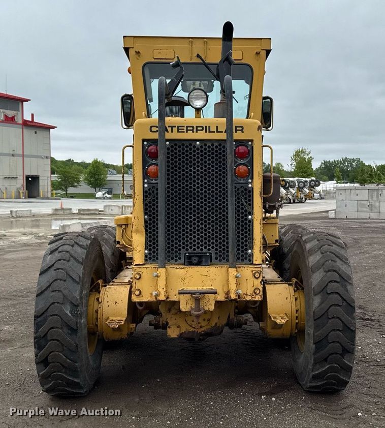image for item DV2655 1985 Caterpillar 140G motor grader