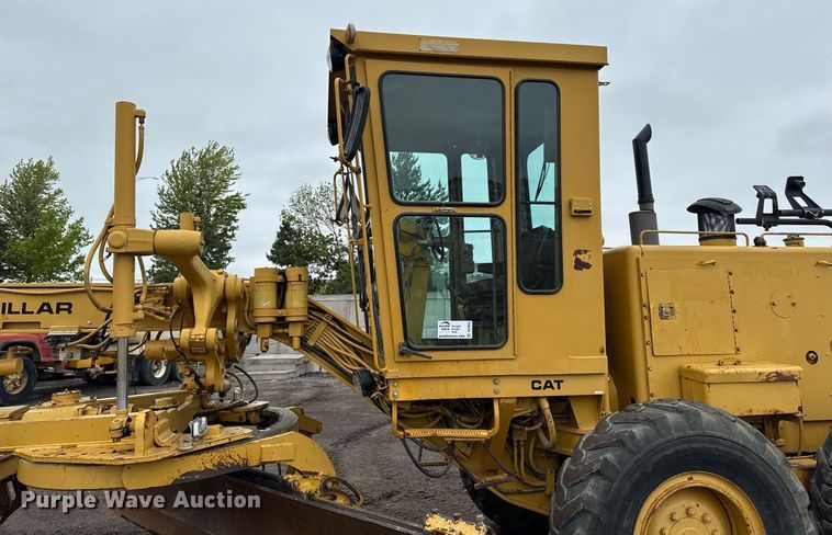 image for item DV2655 1985 Caterpillar 140G motor grader