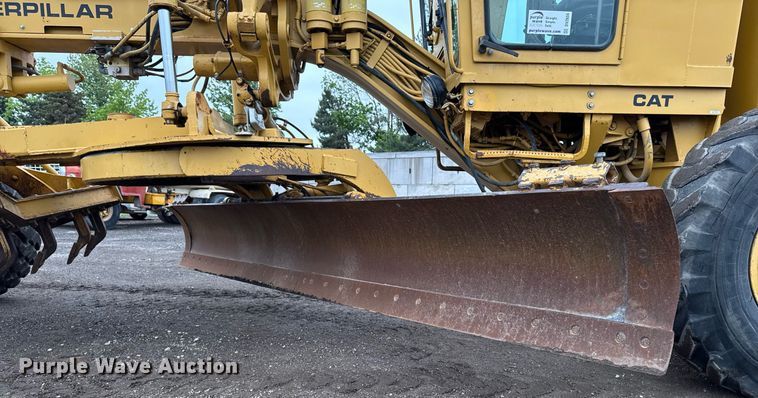 image for item DV2655 1985 Caterpillar 140G motor grader