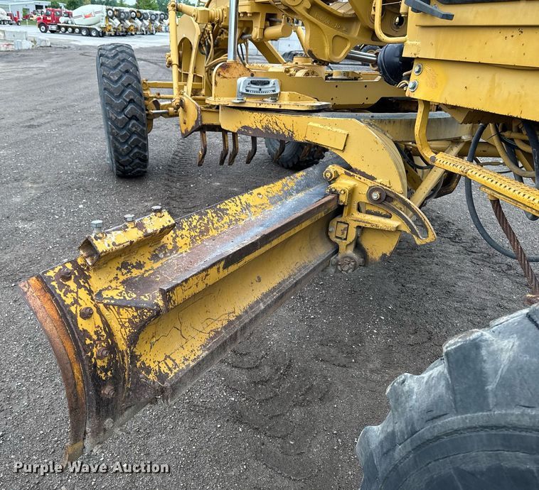image for item DV2655 1985 Caterpillar 140G motor grader