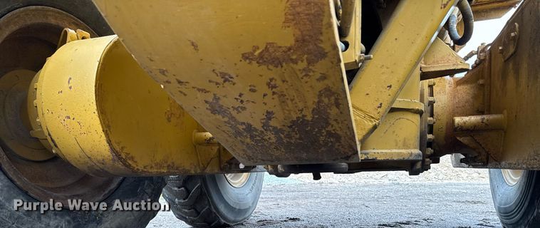 image for item DV2655 1985 Caterpillar 140G motor grader