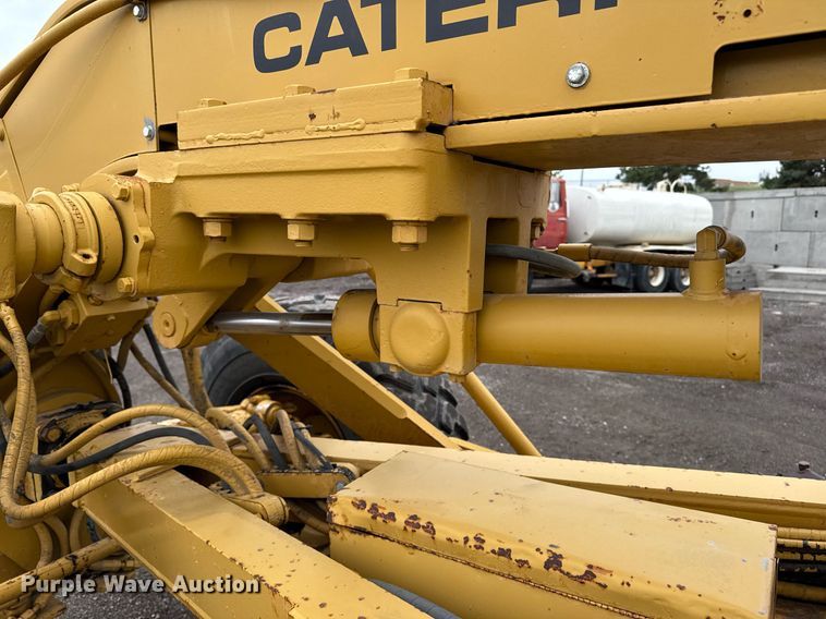 image for item DV2655 1985 Caterpillar 140G motor grader