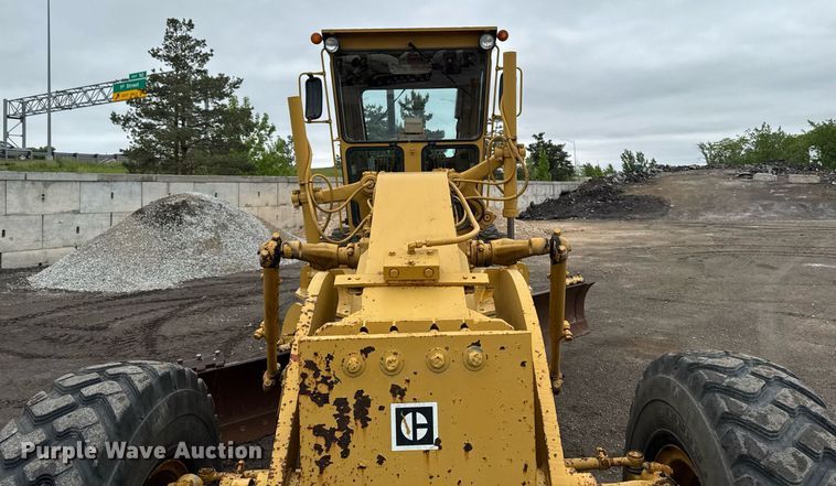image for item DV2655 1985 Caterpillar 140G motor grader