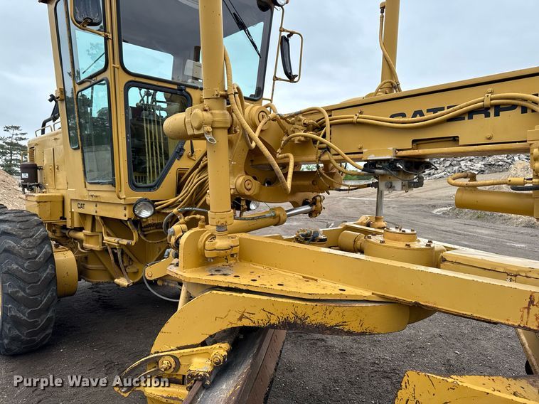 image for item DV2655 1985 Caterpillar 140G motor grader