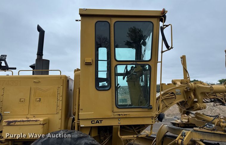 image for item DV2655 1985 Caterpillar 140G motor grader