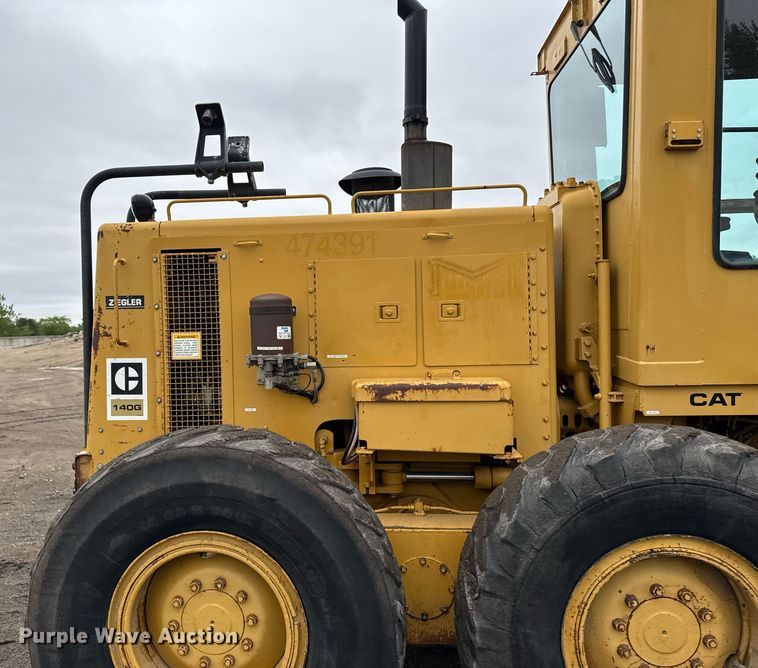 image for item DV2655 1985 Caterpillar 140G motor grader