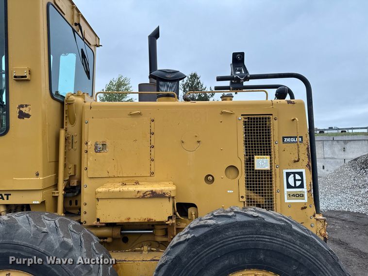 image for item DV2655 1985 Caterpillar 140G motor grader