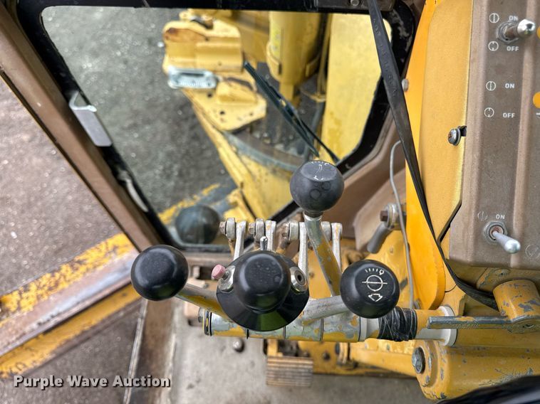 image for item DV2655 1985 Caterpillar 140G motor grader