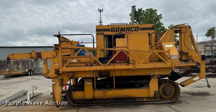 image for item DV2656 Gomaco 9500 trimmer