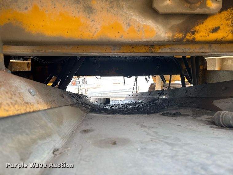 image for item DV2656 Gomaco 9500 trimmer