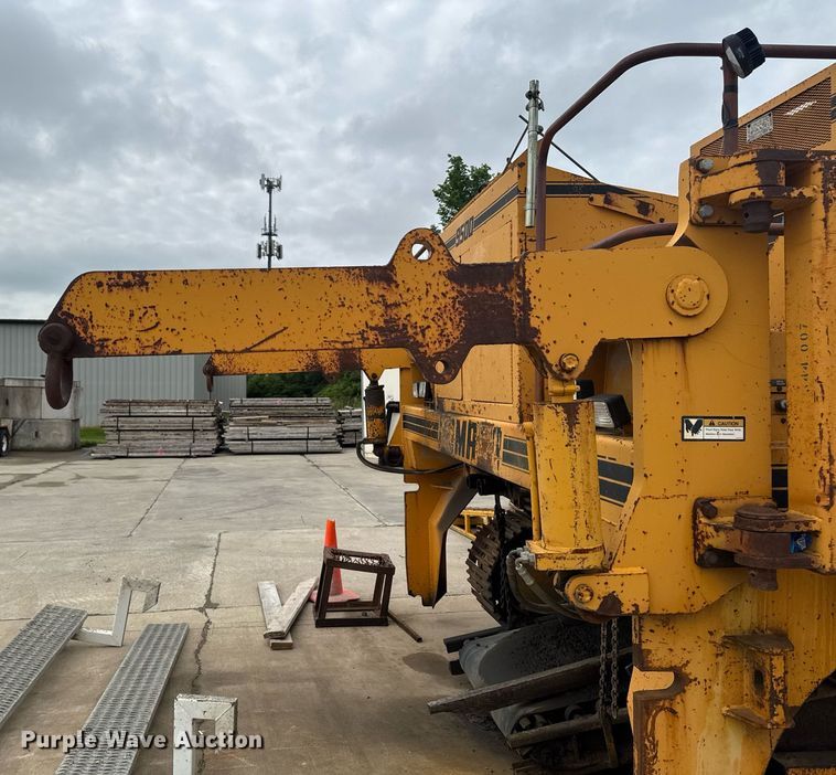 image for item DV2656 Gomaco 9500 trimmer