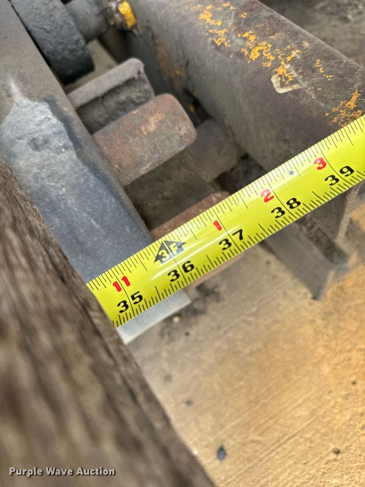 image for item DV2656 Gomaco 9500 trimmer