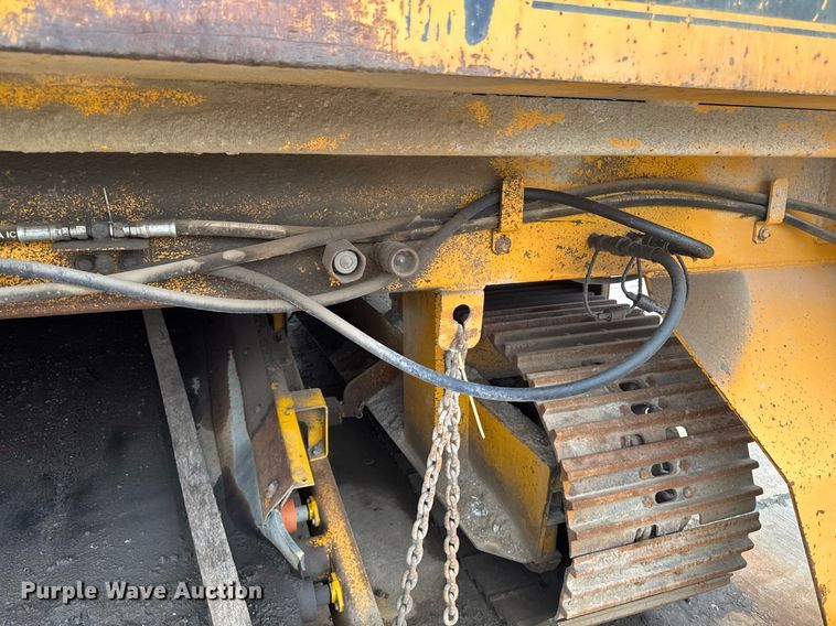 image for item DV2656 Gomaco 9500 trimmer