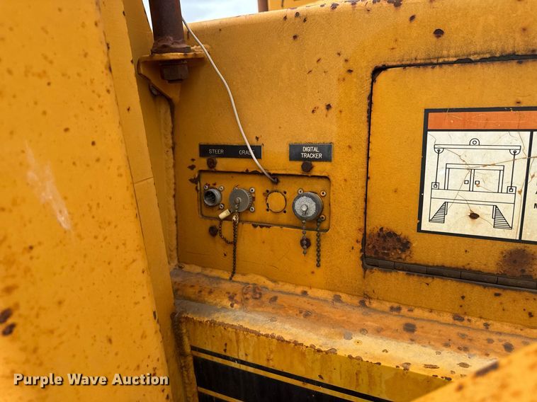 image for item DV2656 Gomaco 9500 trimmer