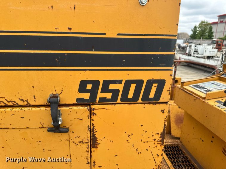 image for item DV2656 Gomaco 9500 trimmer