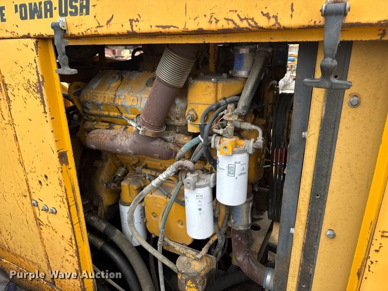 image for item DV2656 Gomaco 9500 trimmer