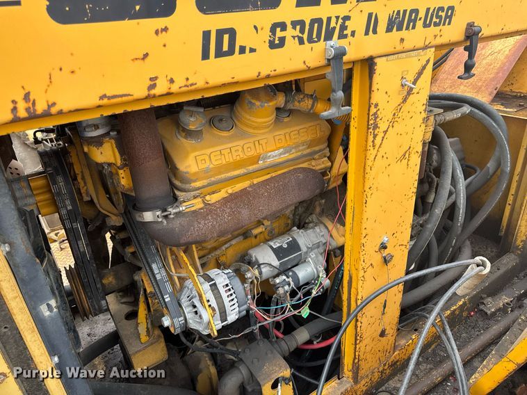 image for item DV2656 Gomaco 9500 trimmer