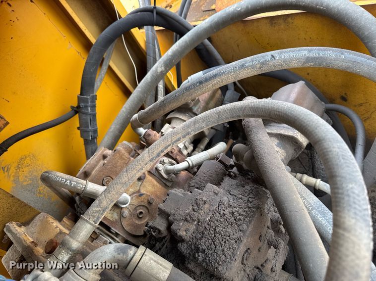 image for item DV2656 Gomaco 9500 trimmer