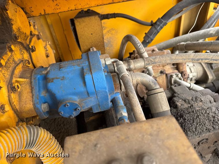 image for item DV2656 Gomaco 9500 trimmer