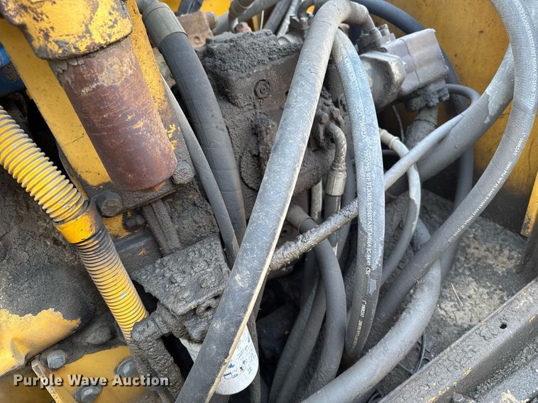 image for item DV2656 Gomaco 9500 trimmer