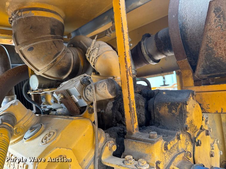 image for item DV2656 Gomaco 9500 trimmer