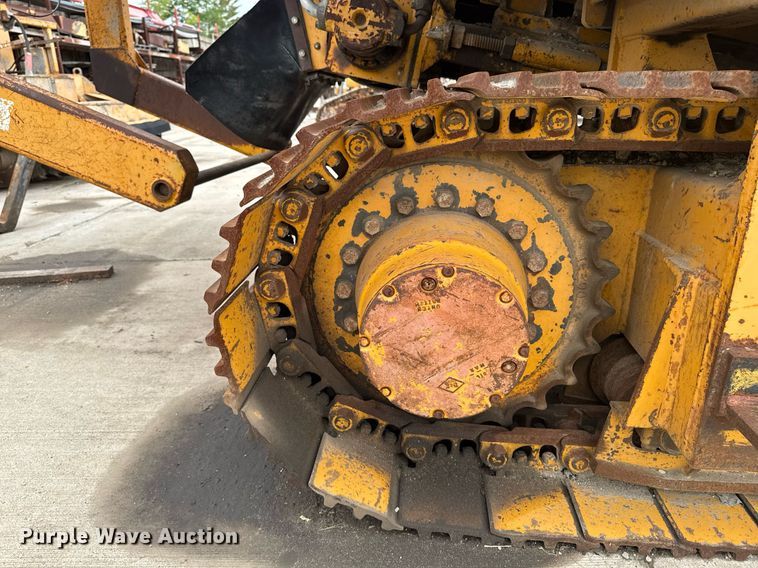 image for item DV2656 Gomaco 9500 trimmer